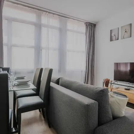 Modern - 2br 6p- Appartement *